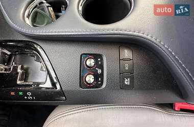Седан Toyota Avalon 2014 в 