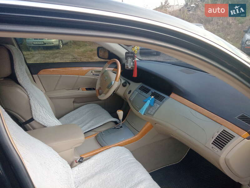 Седан Toyota Avalon 2007 в Ківерцях