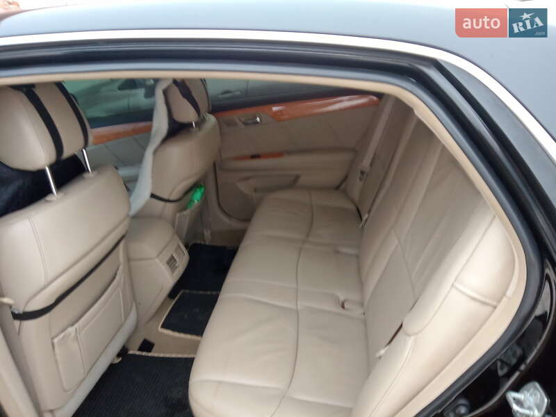 Седан Toyota Avalon 2007 в Ківерцях