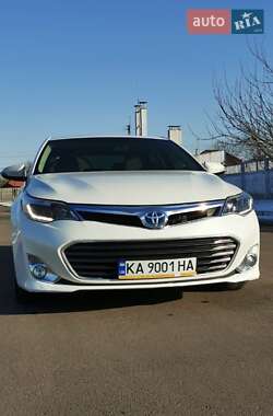 Седан Toyota Avalon 2013 в 