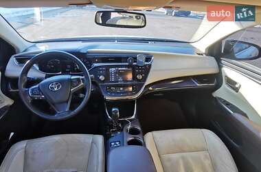 Седан Toyota Avalon 2013 в 