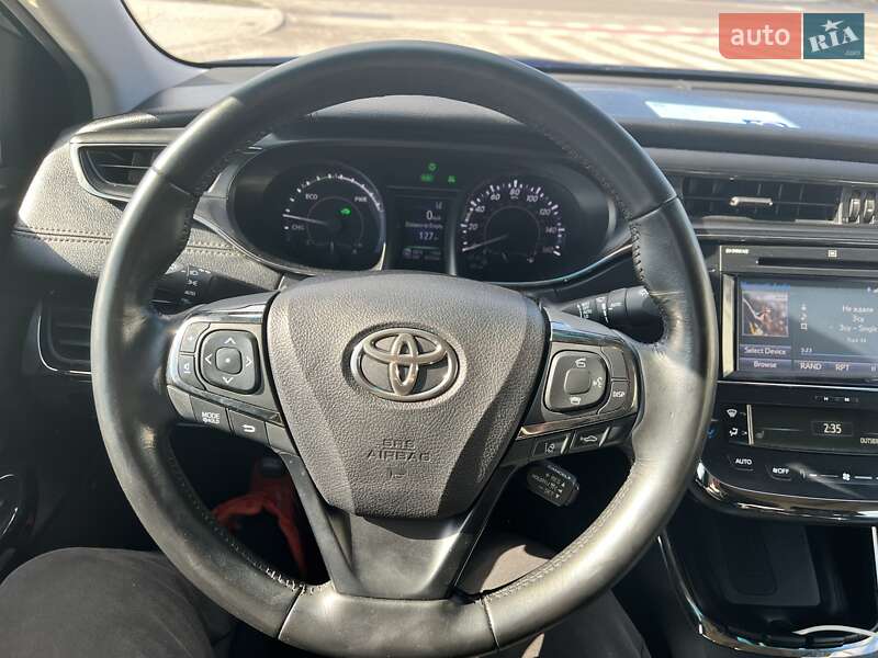 Седан Toyota Avalon 2017 в Луцьку
