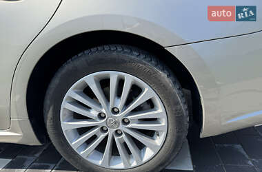 Седан Toyota Avalon 2014 в 