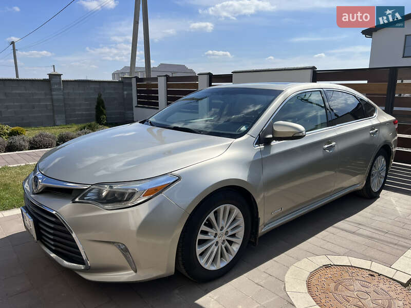 Toyota Avalon 2015