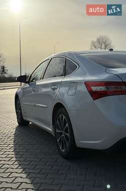 Седан Toyota Avalon 2017 в 