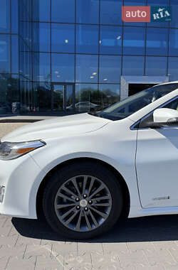 Седан Toyota Avalon 2014 в 