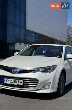 Седан Toyota Avalon 2014 в 