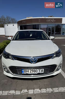 Седан Toyota Avalon 2014 в 
