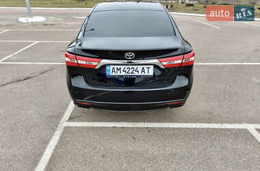 Седан Toyota Avalon 2013 в 