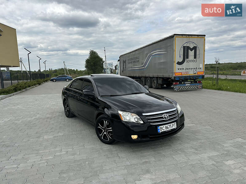 Седан Toyota Avalon 2006 в 