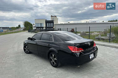 Седан Toyota Avalon 2006 в 