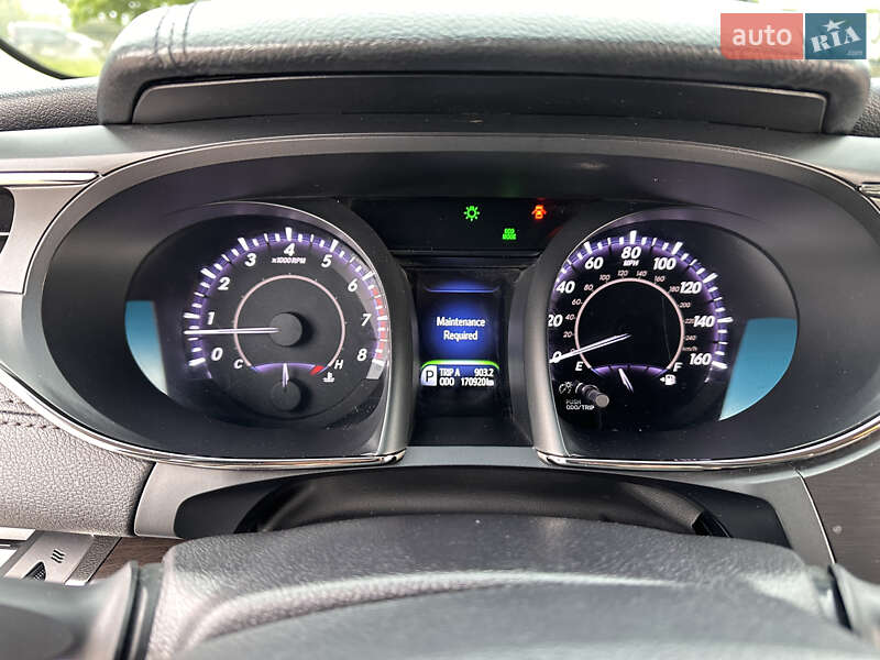 Седан Toyota Avalon 2018 в Житомирі