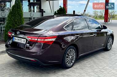 Седан Toyota Avalon 2013 в 