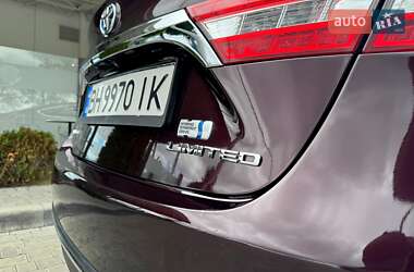 Седан Toyota Avalon 2013 в 