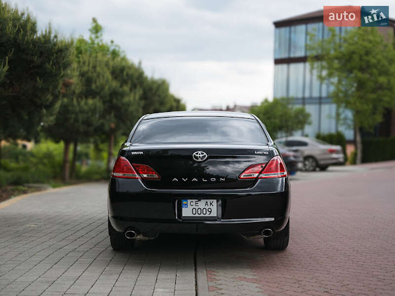 Седан Toyota Avalon 2006 в Чернівцях