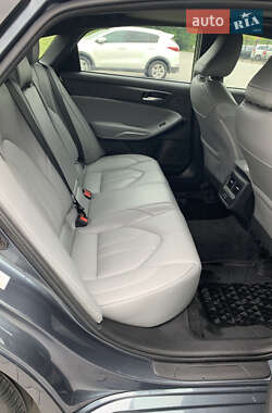 Седан Toyota Avalon 2019 в Виннице