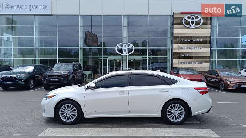Седан Toyota Avalon 2014 в Києві