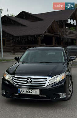 Седан Toyota Avalon 2010 в 
