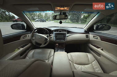 Седан Toyota Avalon 2010 в 