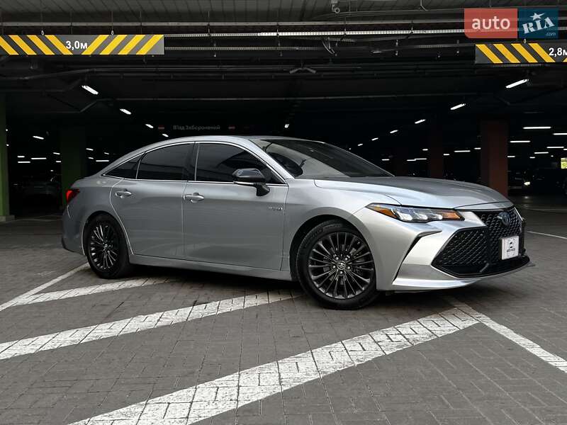 Toyota Avalon 2018