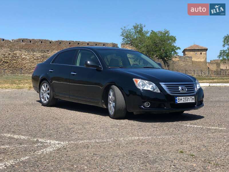 Седан Toyota Avalon 2008 в Черноморске