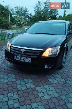 Седан Toyota Avalon 2006 в 