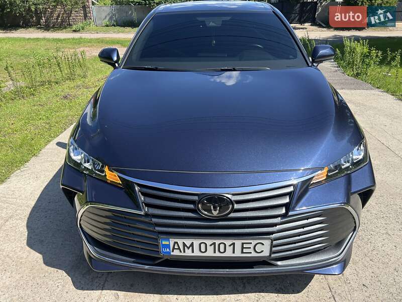Toyota Avalon 2019