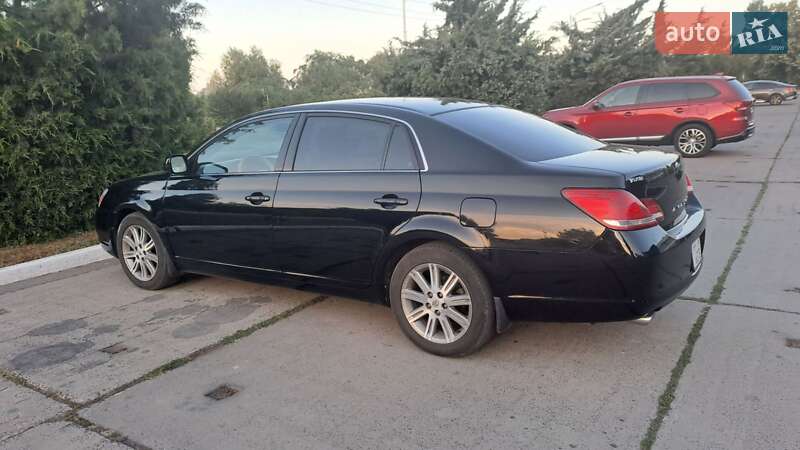Toyota Avalon 2006
