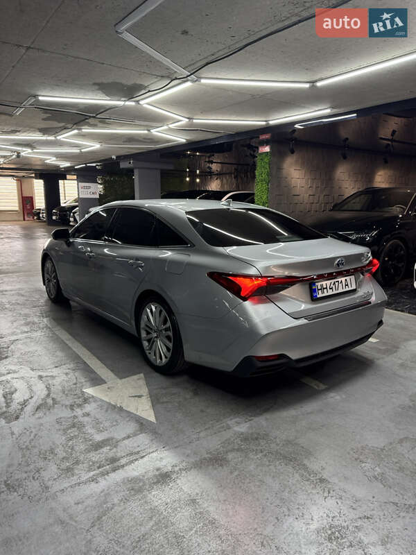Седан Toyota Avalon 2020 в Одессе