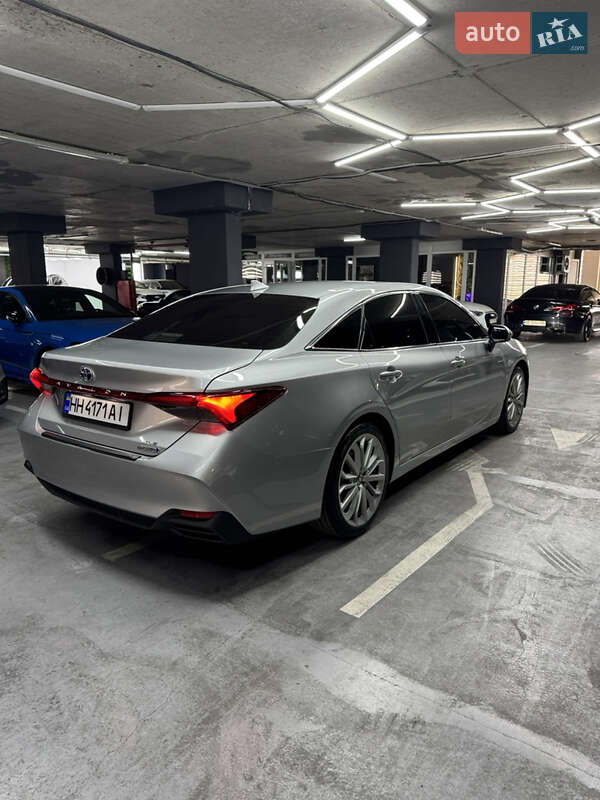 Седан Toyota Avalon 2020 в Одессе