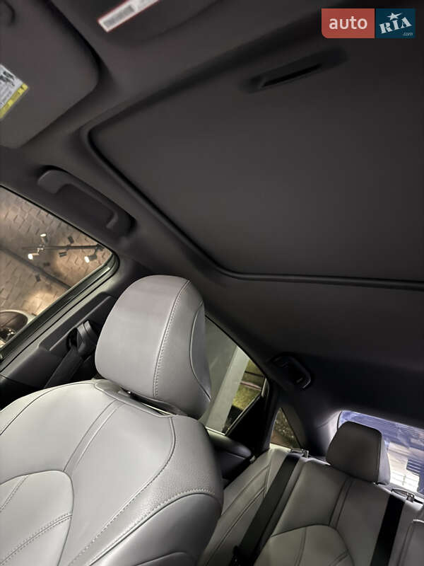 Седан Toyota Avalon 2020 в Одессе