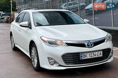 Седан Toyota Avalon 2013 в Киеве