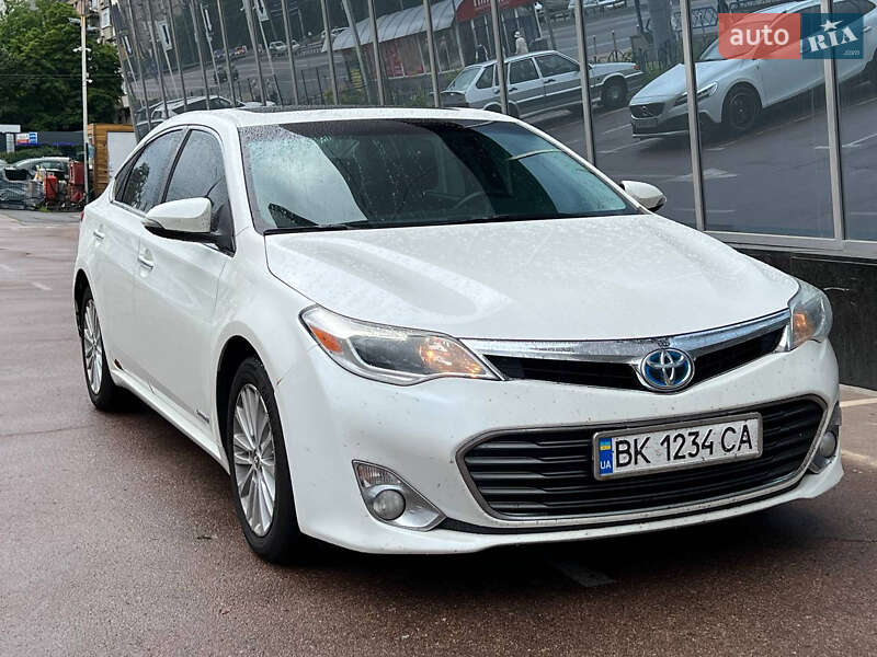Toyota Avalon 2013