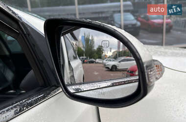 Седан Toyota Avalon 2013 в 