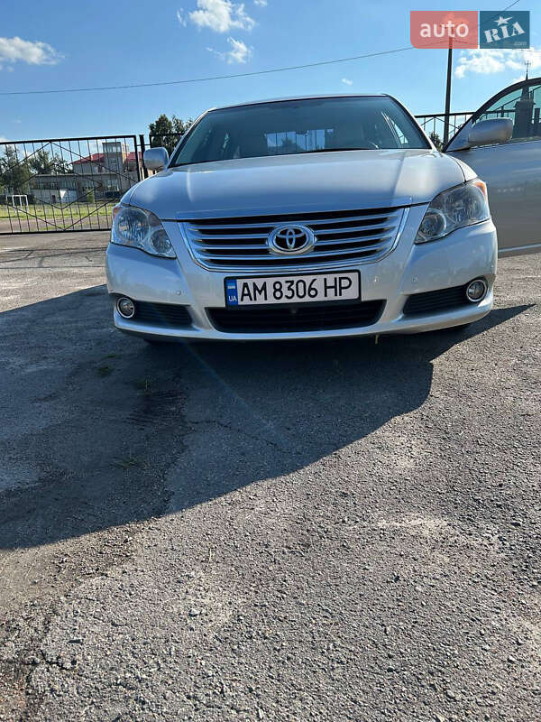 Седан Toyota Avalon 2008 в Житомире