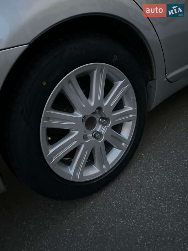 Седан Toyota Avalon 2005 в Києві