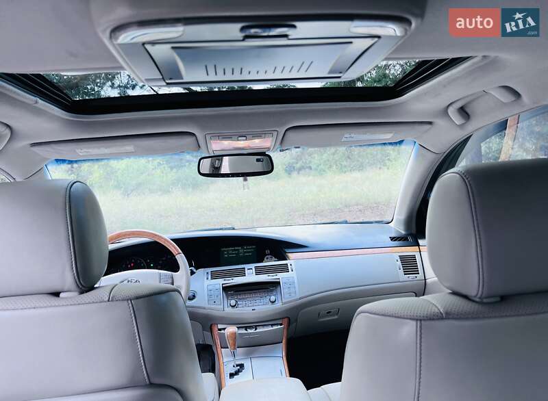 Седан Toyota Avalon 2005 в Дніпрі