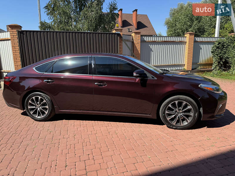 Седан Toyota Avalon 2017 в Києві