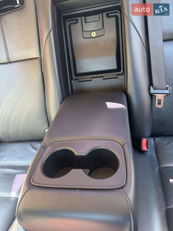 Седан Toyota Avalon 2017 в Києві