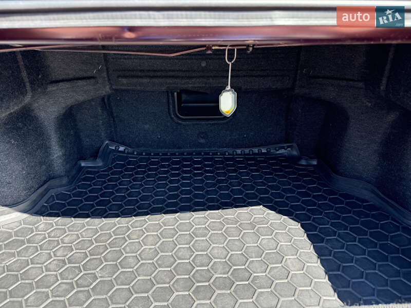 Седан Toyota Avalon 2017 в Києві