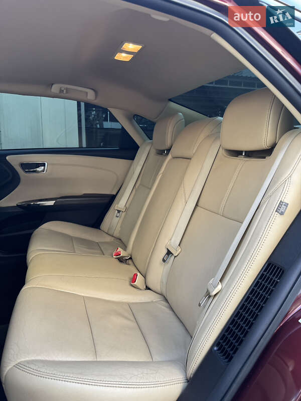 Седан Toyota Avalon 2013 в Одесі