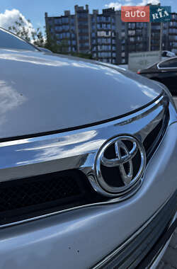 Седан Toyota Avalon 2014 в 