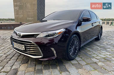 Седан Toyota Avalon 2016 в 