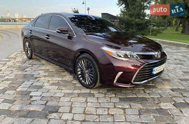 Седан Toyota Avalon 2016 в 