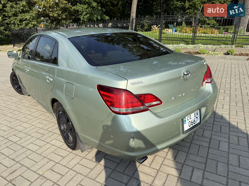 Седан Toyota Avalon 2006 в Прилуках