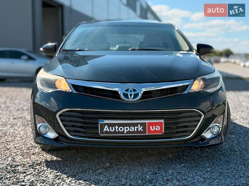 Седан Toyota Avalon 2014 в Львове