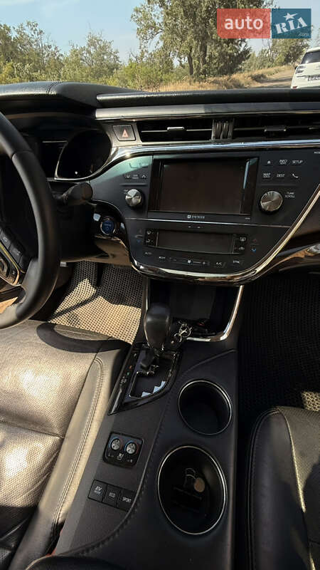 Седан Toyota Avalon 2014 в Білгороді-Дністровському