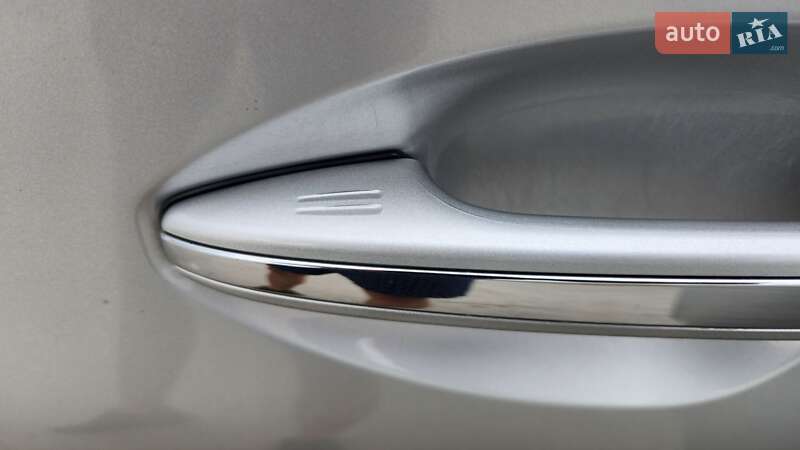 Седан Toyota Avalon 2014 в Києві