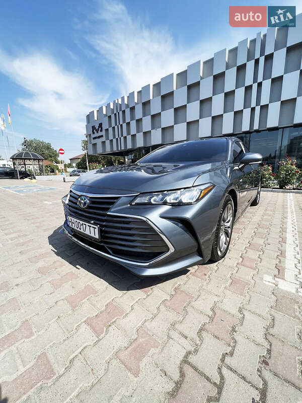 Седан Toyota Avalon 2020 в Одессе