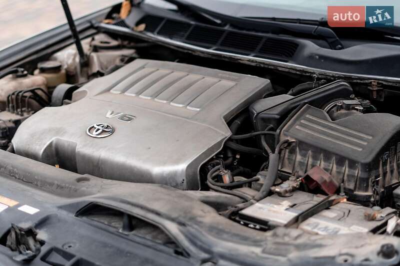 Седан Toyota Avalon 2008 в Львові